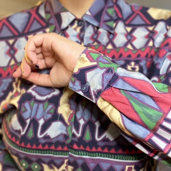 Medium Vintage Lemon Grass long-sleeve button-up shirt. - Picture 8 of 9